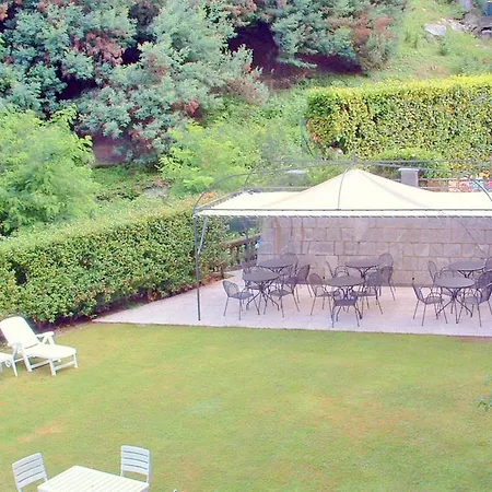 Apartment In A On Lake Maggiore Near The Beach