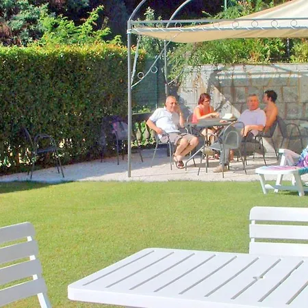 In A On Lake Maggiore Near The Beach Apartment
